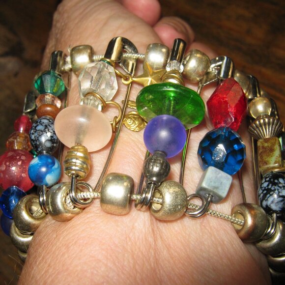 Artisan Vintage one of a kind Bracelet. - Picture 3 of 4